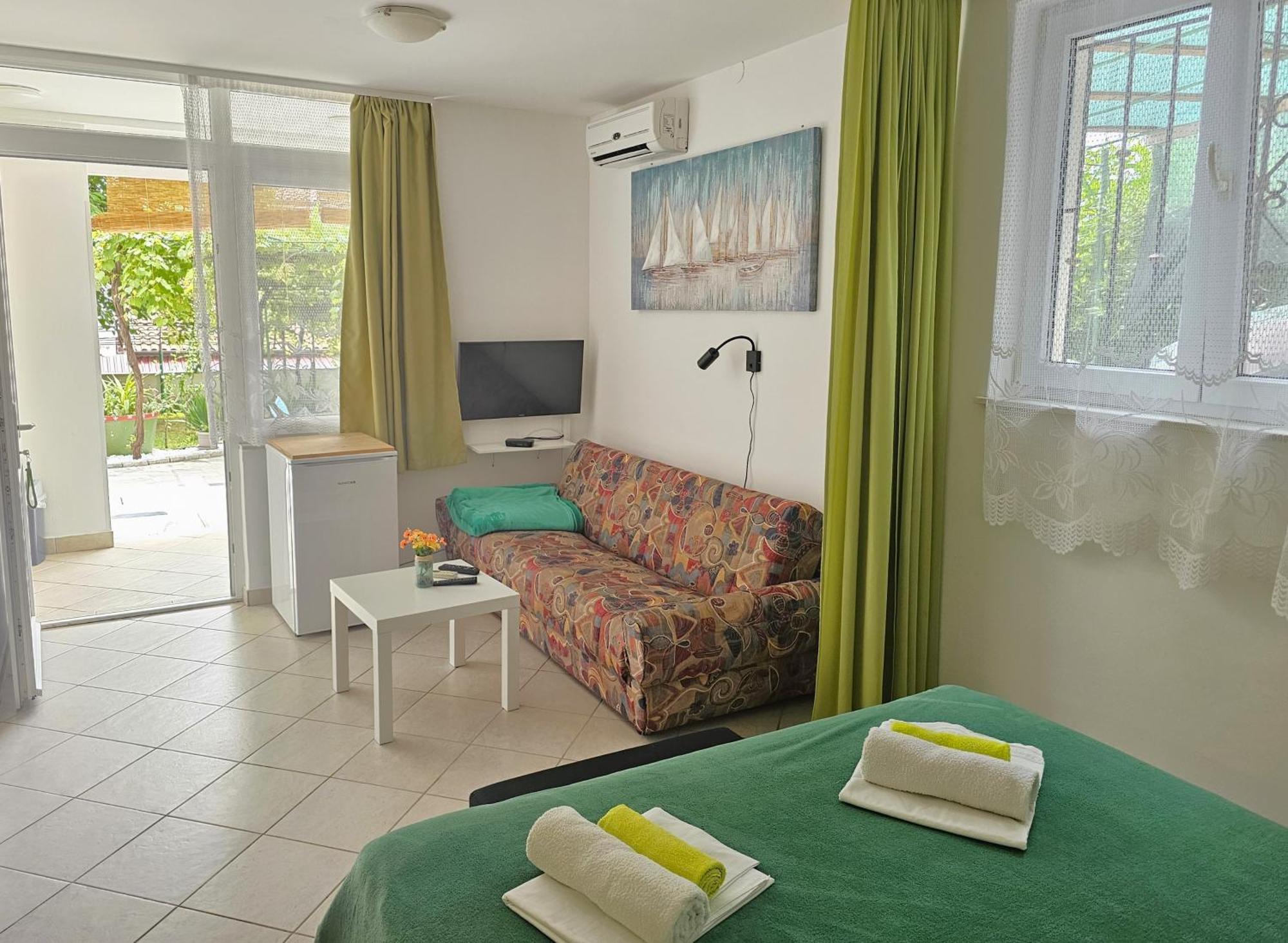 Apartments Crikvenica Megan 1 المظهر الخارجي الصورة
